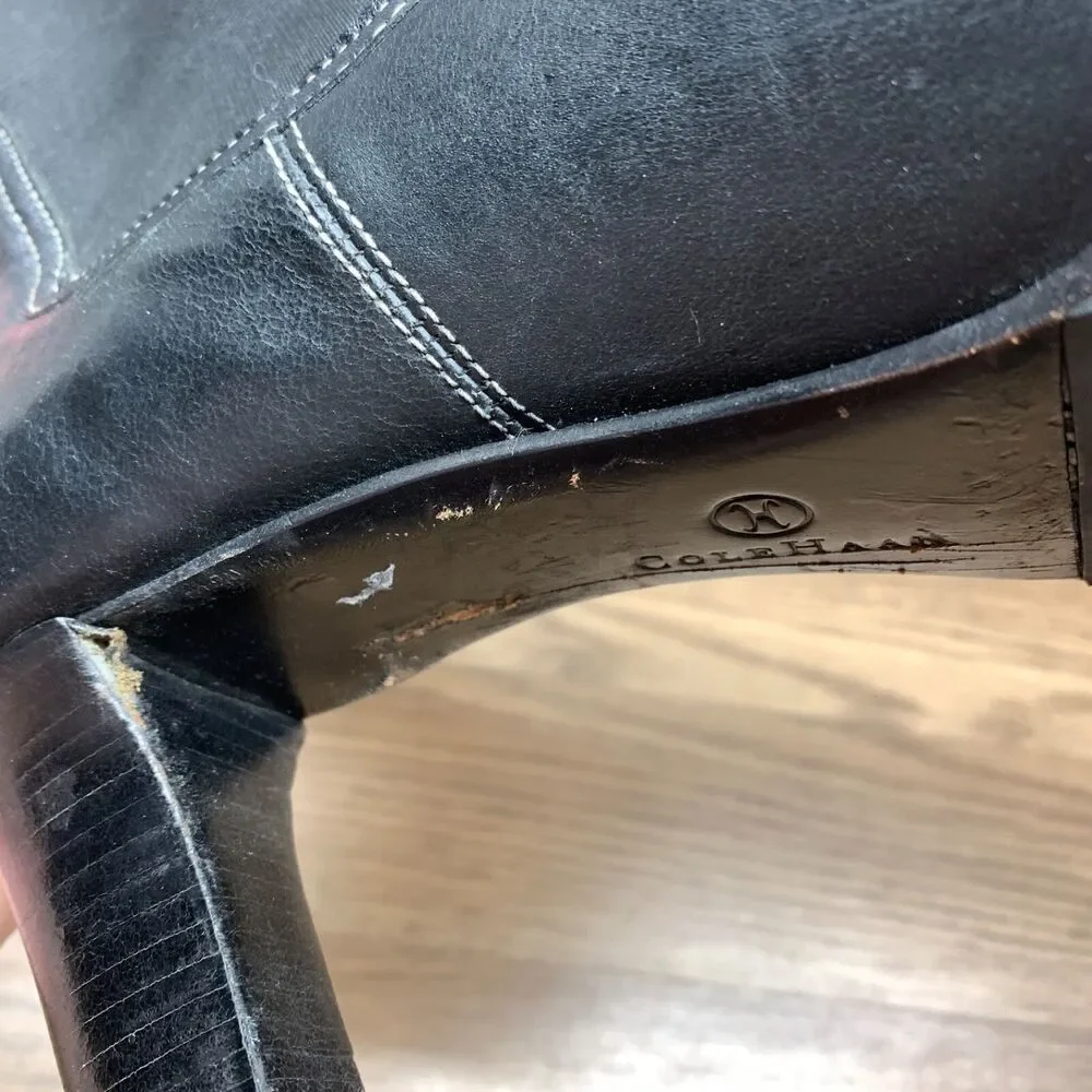 Cole‎ Haan Women's 9.5 B Black Leather Vibram Sole Slip On Stretch Ankle Booties